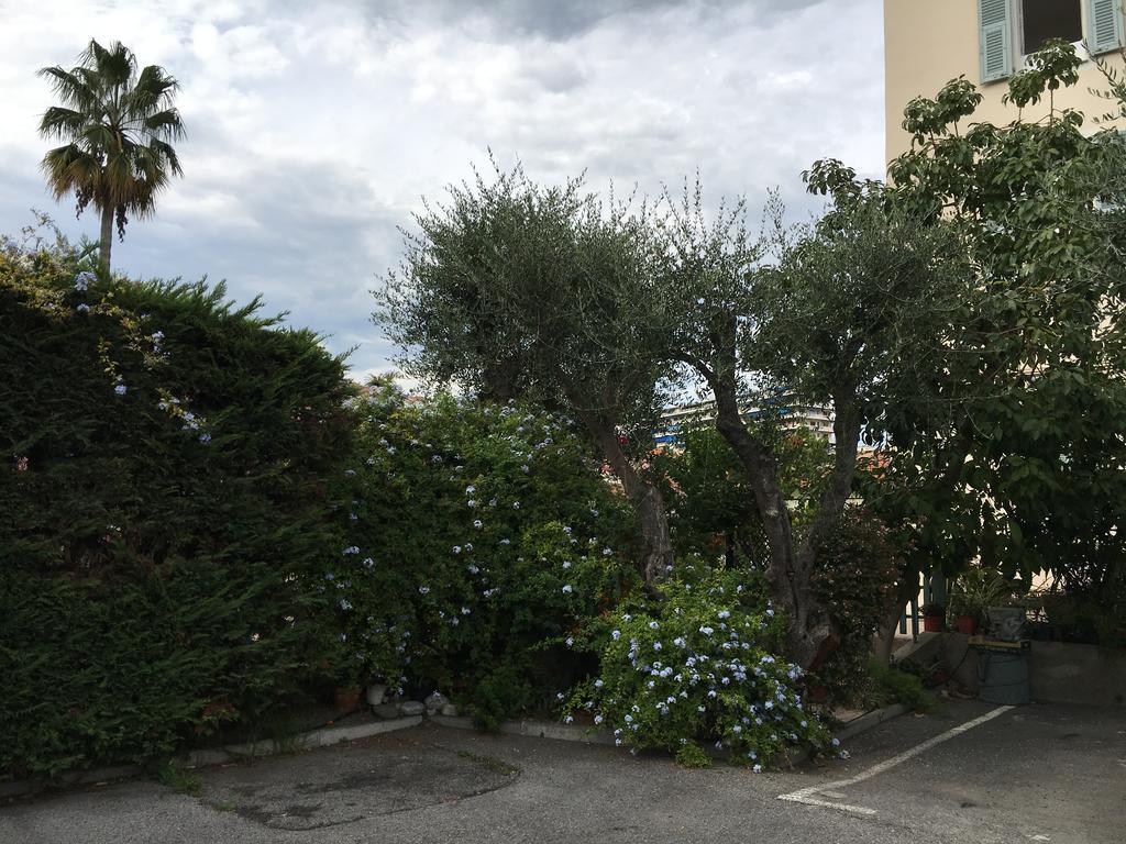 Apartment Villa Anahit Nice Bagian luar foto